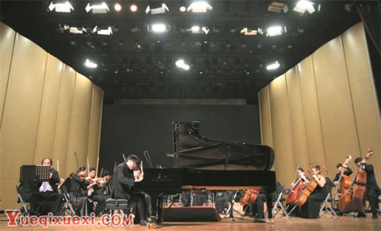 中国音协钢琴学会成立两周年音乐会昨晚举行.jpg