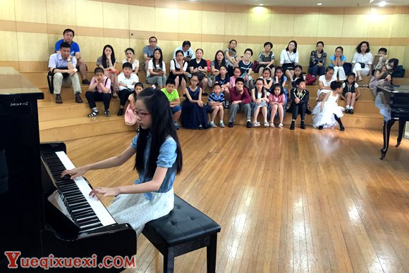 上海市幼儿、小学钢琴单项比赛举行.jpg
