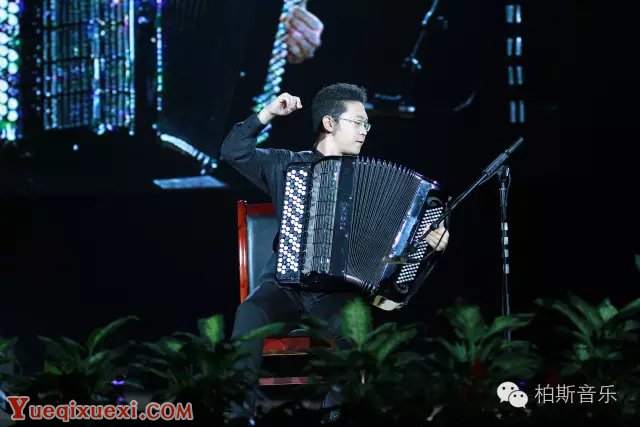 琴韵悠扬奏响华章 音乐惠民走进宜昌8.jpg