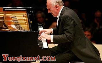 意大利著名钢琴家毛里佐·波利尼（Maurizio Pollini）介绍