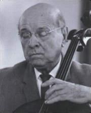 西班牙大提琴家卡萨尔斯个人简介、照片、代表作品及相关资料