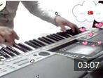 李聪电子琴演奏《路灯下的小姑娘》视频欣赏