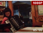 日本美女演奏手风琴视频欣赏